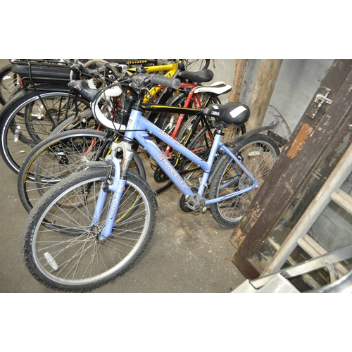 Lot 9         