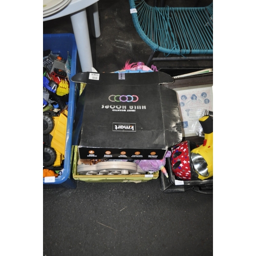 A LARGE CRATE OF CHILDREN'S ITEMS INC LARGE TY FIGURES - UNICORN, MULTI ...