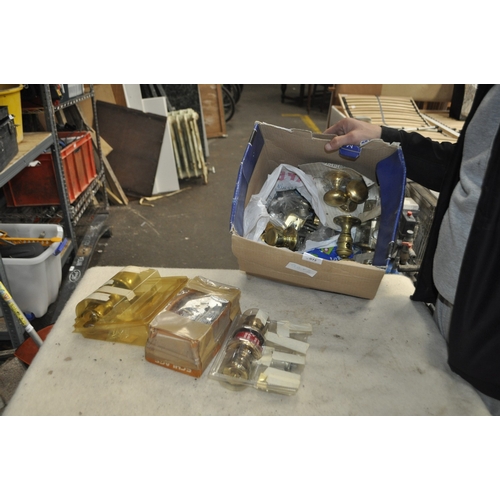 72 - A LARGE SELECTION OF BRASS FITTINGS - MAINLY DOOR HANDLES - A NUMBER STILL IN PACKAGING