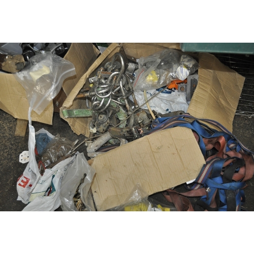 74 - A BOX OF MISC INC RATCHET STRAPS, PULLEYS, HEAVY DUTY U BOLTS, CAST ALUMINIUM EYELETS AND MORE