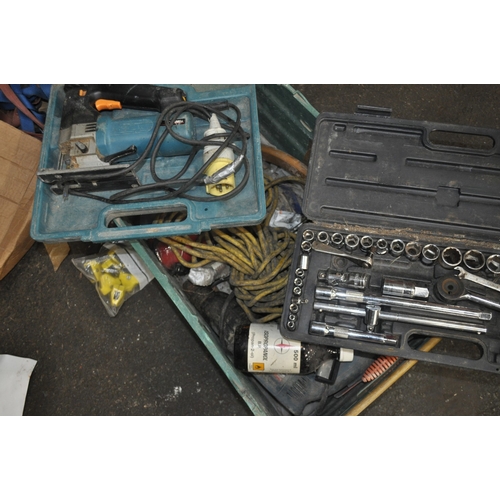 78 - A LARGE TUB OF ASSORTED TOOLS INC BOXED SOCKET SET, BOXED BLACK & DECKER CORDED JIGSAW, A CORDED MAK... 