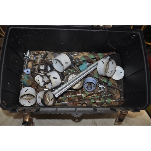 84 - A TOOLBOX CONTAINING VARIOUS HOLE CUTTERS