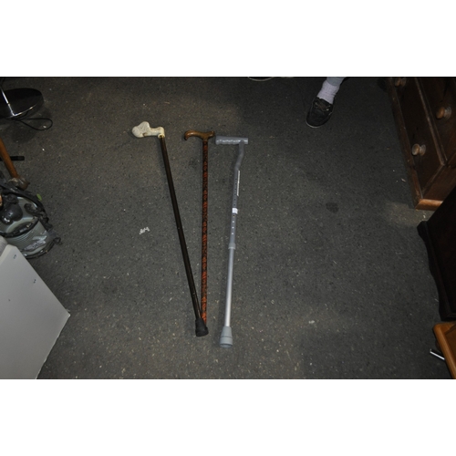 1080 - 3 X WALKING STICKS AND A BOXED SAVANAH RAISED TOILET SEAT
