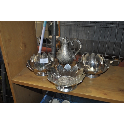 511 - TWO VINTAGE REED AND BARTON 3002 SILVER PLATED NESTING BOWLS AND A PLATED CREAMER JUG