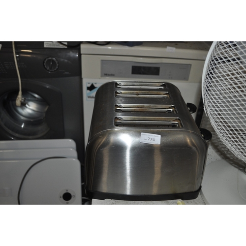 774 - A STAINLESS STEEL 4 SLICE TOASTER WITH BAGEL, REHEAT AND DEFROST SETTINGS