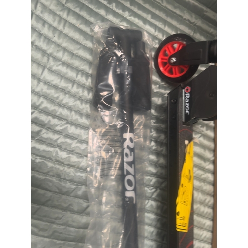 Razor Turbo A Black Label Folding Electric Scooter A Razor Turbo A ...
