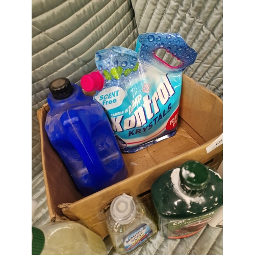 109 - A Lot of Six Mixed Household and Automotive Cleaning ProductsA collection of six mixed household a... 