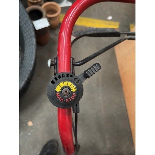 111 - A Suffolk Punch Cylinder Petrol 14s Lawn MowerA Suffolk Punch Cylinder Petrol 14s lawn mower featu... 