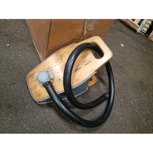 85 - A Collection of Marine Accessories including a Vintage Durbin Light and Manual Foot PumpsThis coll... 