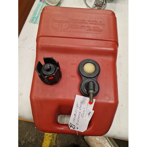 91 - Tempo Products Company Ultra 6 Portable Marine Outboard Petrol Fuel TankA portable marine outboard... 