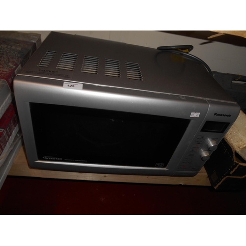 123 - Panasonic microwave