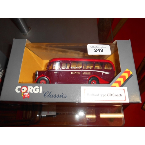 249 - Corgi Classics Bedford Coach 1/50