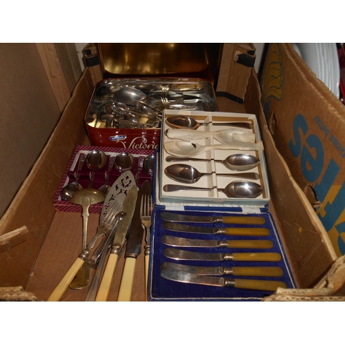 79 - Box of vintage cutlery