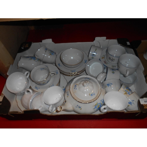 86 - Box of mixed China