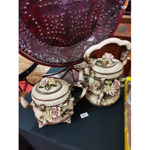 270 - 2 large teapots