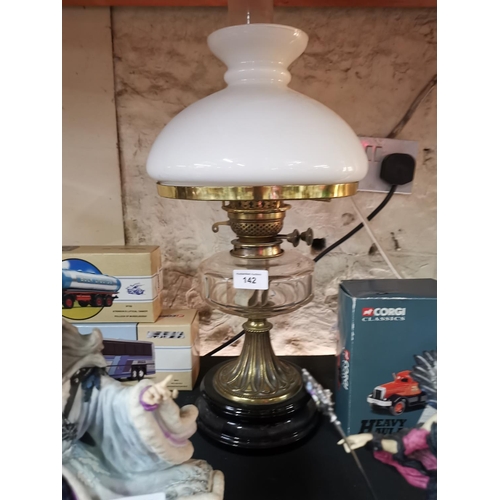 142 - Vintage oil lamp