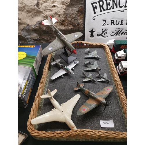 126 - Tray of vintage planes including Dinky