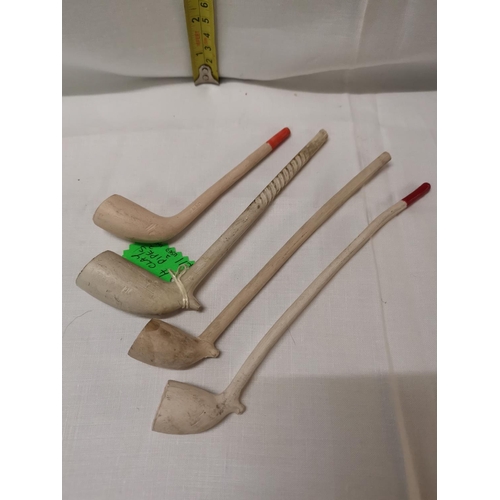 275 - Selection of vintage clay pipes