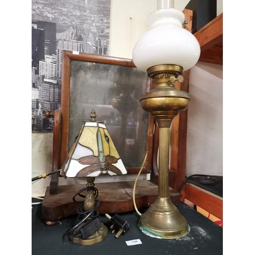 136 - 2 lamps and dressing mirror