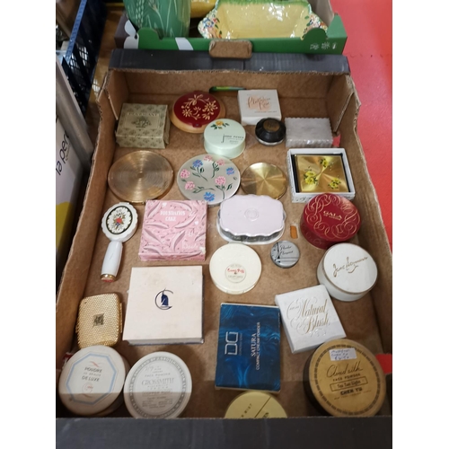 223 - Box of vintage cosmetics and compacts