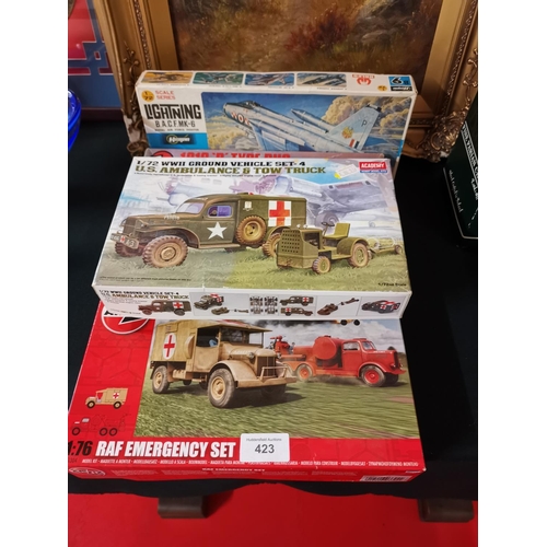 423 - 4 model kits including Airfix