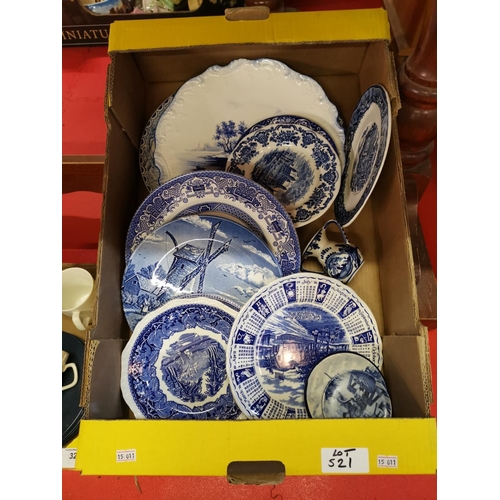 521 - Box of blue and white etc