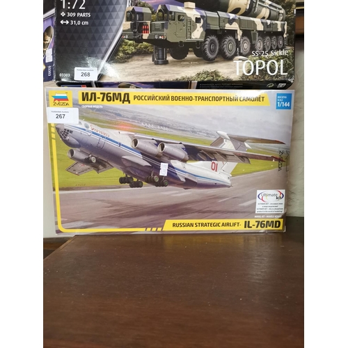 267 - Zvezda model kit