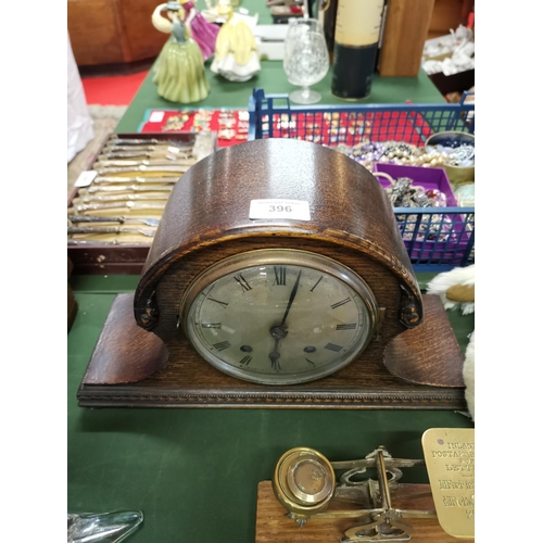 396 - Vintage mantle clock