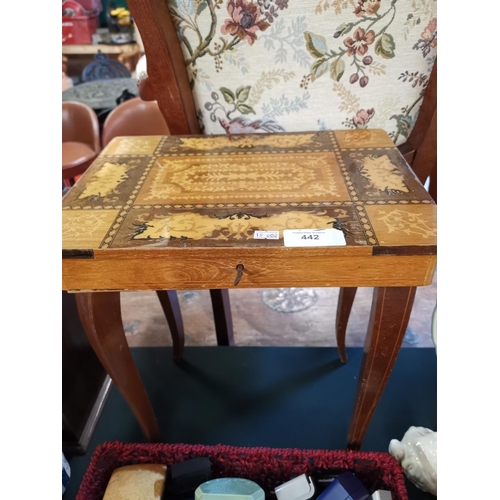 442 - Musical Sorrento table