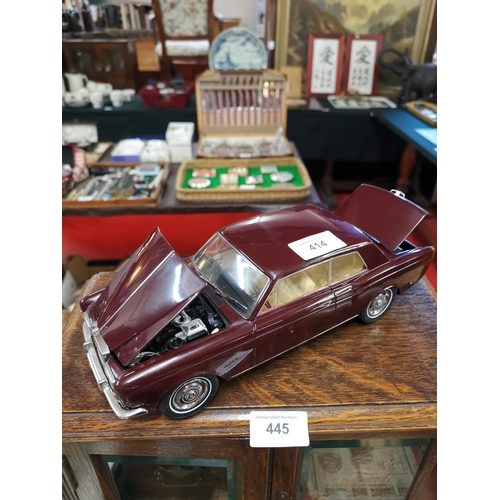 414 - 1:18 scale Rolls Royce silver shadow diecase model