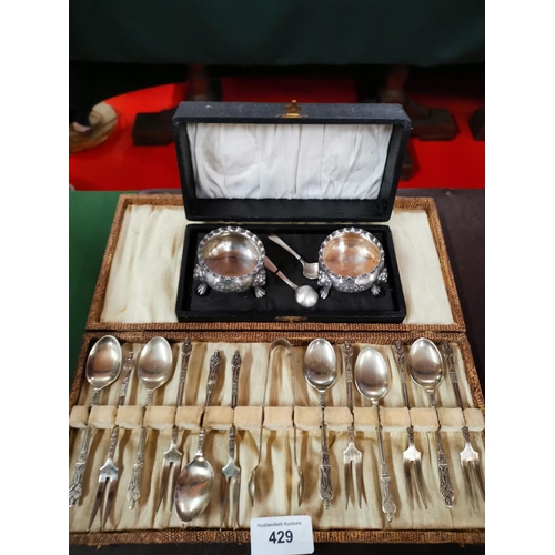 429 - Apostle spoons and salts set