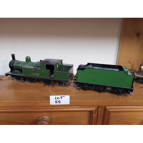 55 - Scratch built O Gauge LNER train and tender