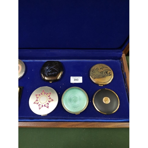 393 - 5 vintage powder compacts