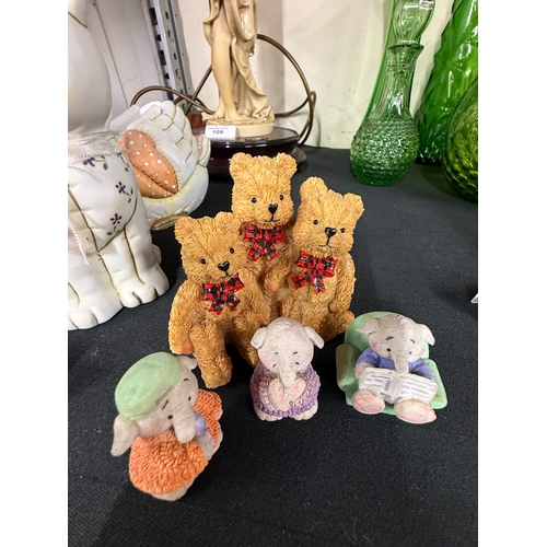 112 - 4 Small Resin Animal Figures