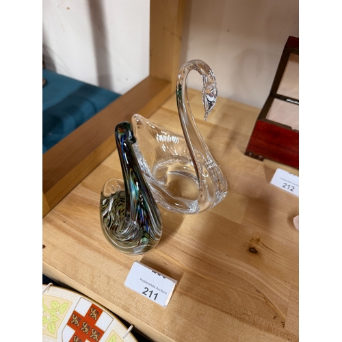 116 - 2 Glass Swan Figures