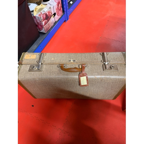 169 - Vintage Suitcase