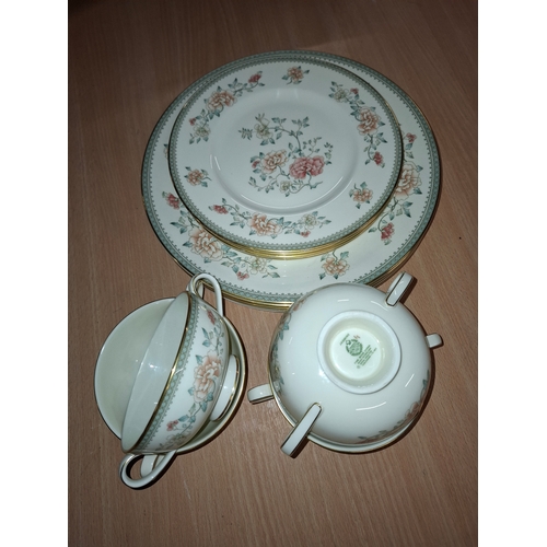 141 - Royal Doulton Minton Jasmine 4 Place Dinner Set, 4 Dinner Plates, 4 Side Plates, & 4 Soup Bowls