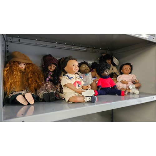 189 - Job lot of Vintage Collectable Porcelain Dolls.All in superb condition and some of these sell on eba... 