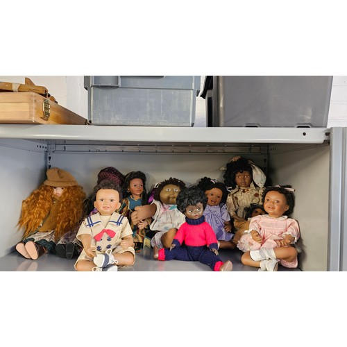 189 - Job lot of Vintage Collectable Porcelain Dolls.All in superb condition and some of these sell on eba... 