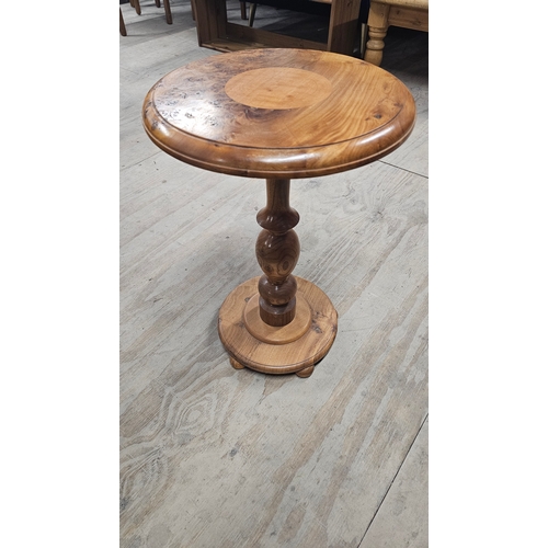 93 - Beautiful Wooden Plant Stand / Wine or Side Table, Excellent Condition, Stands 55cm Tall