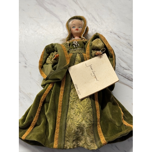 19 - Historical Dolls - Detailed Handmade Dolls - Henry VIII And Wives Plus Elizabeth IFairly Good Condit... 