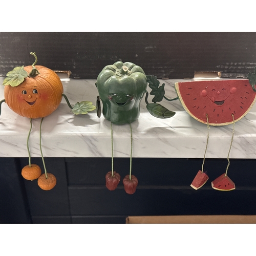 40 - 3 Fruit And Vegetable Ornaments With Dangling Legs 