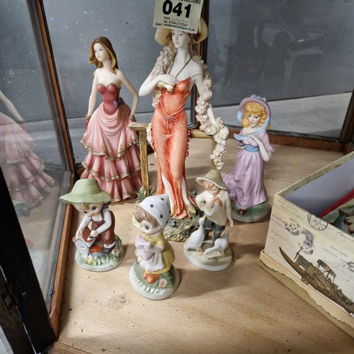 41 - Regency Fine Arts Figures