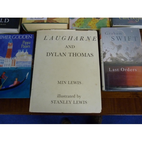 5 - <strong>LEWIS MIN.</strong> Laugharne & Dylan Thomas. Illus. Quarto. Orig. cloth in d.w. Ex lib....