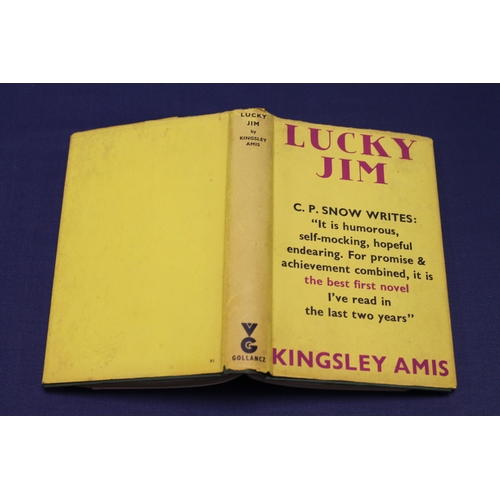 159 - <strong>AMIS KINGSLEY.  </strong>Lucky Jim. Orig. green cloth in d.w., some dust mkg. & chipping...