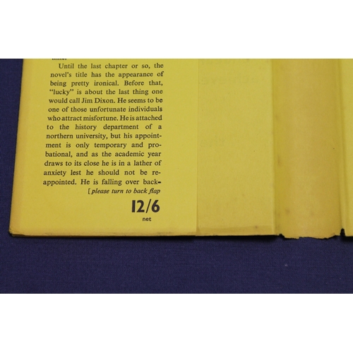 159 - <strong>AMIS KINGSLEY.  </strong>Lucky Jim. Orig. green cloth in d.w., some dust mkg. & chipping...