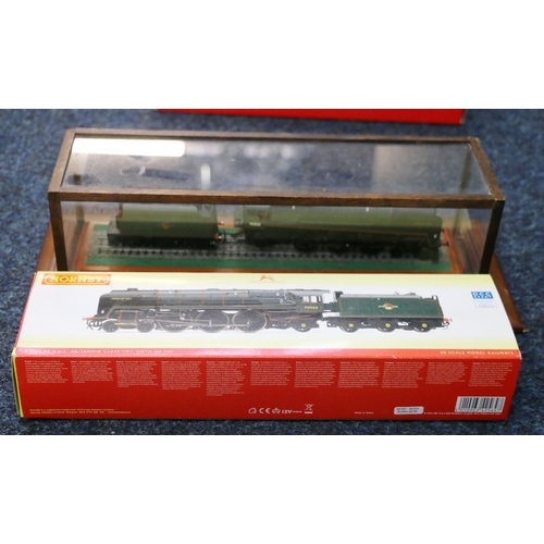 61 - Hornby OO gauge model railways 4-6-2 Firth of Tay locomotive and tender Britannia Class 70052 BR gre... 