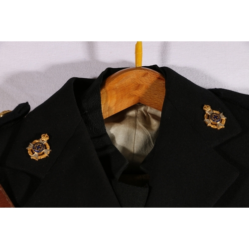 633 - Army Chaplin's jacket with enamel collar badges, brass buttons by Gaunt of London and medal ribbons ... 