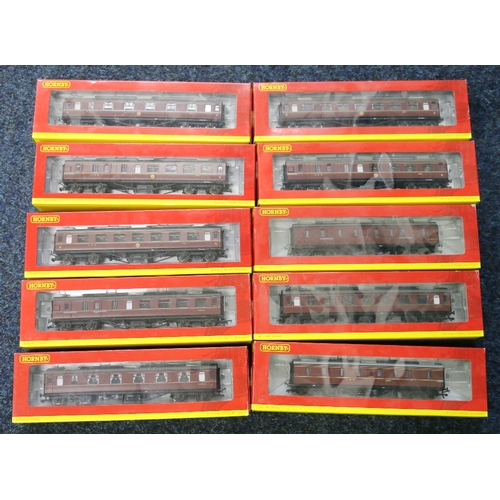 68 - 10 Hornby OO gauge model railways 