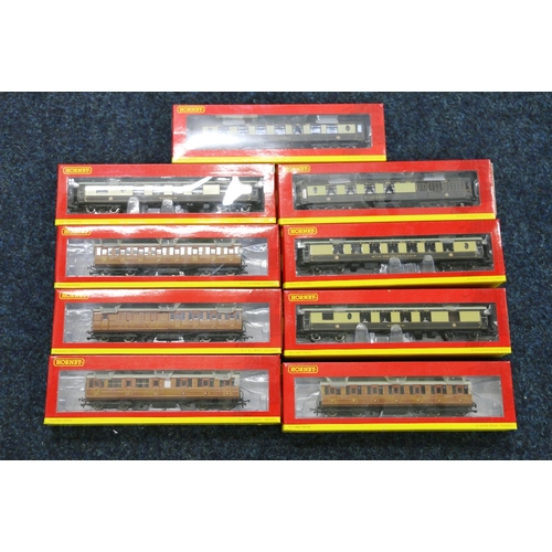 72 - 9 Hornby OO gauge model railways 